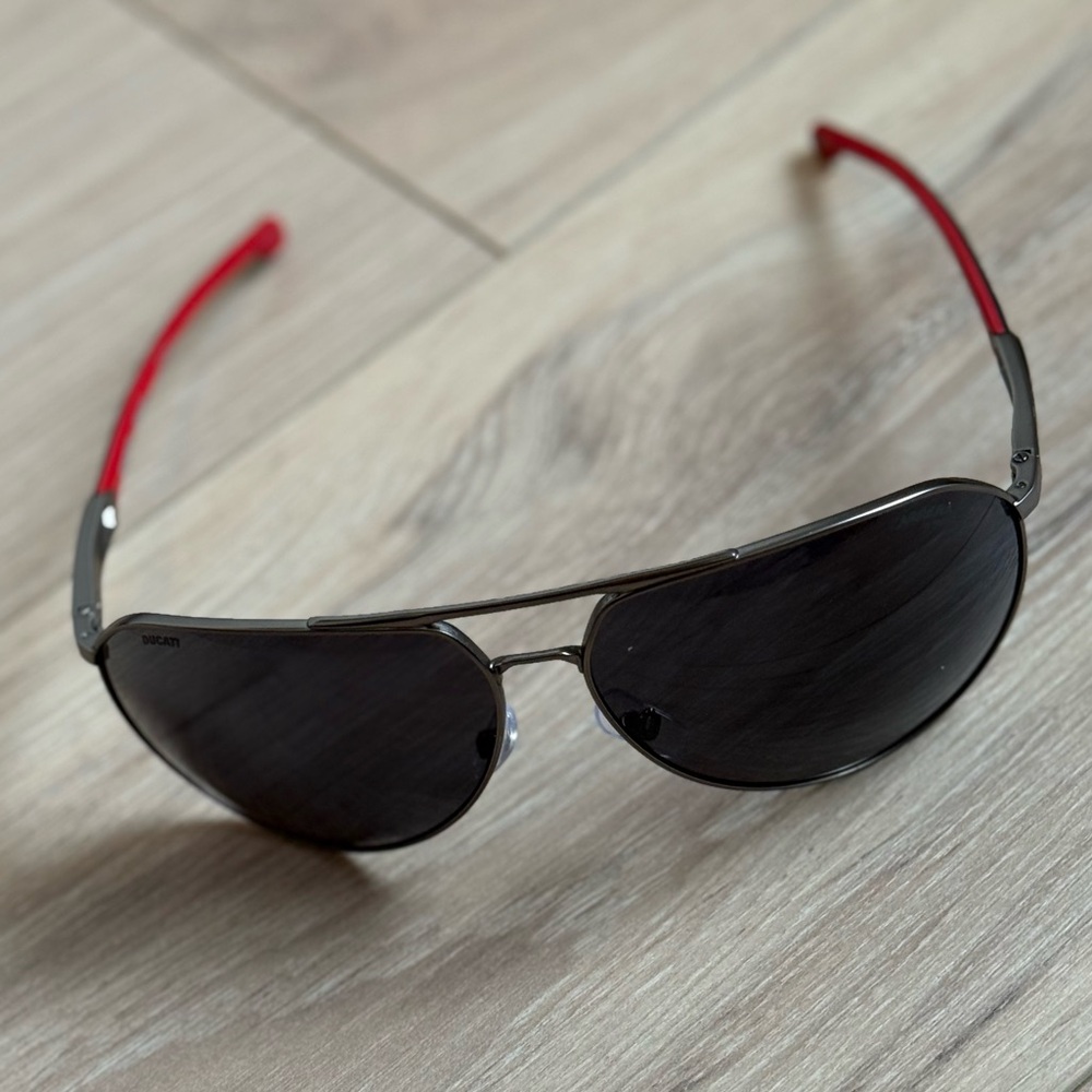 Men’s Carrera Polarized Ducati Aviator Sunglasses - Picture 4 of 5